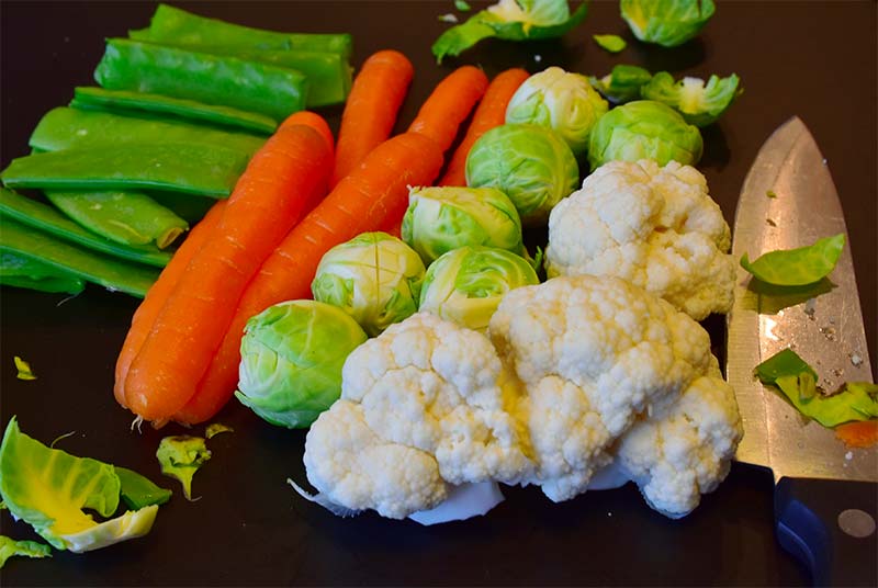 Les légumes verts sont des aliments qui stimulent la production de collagène